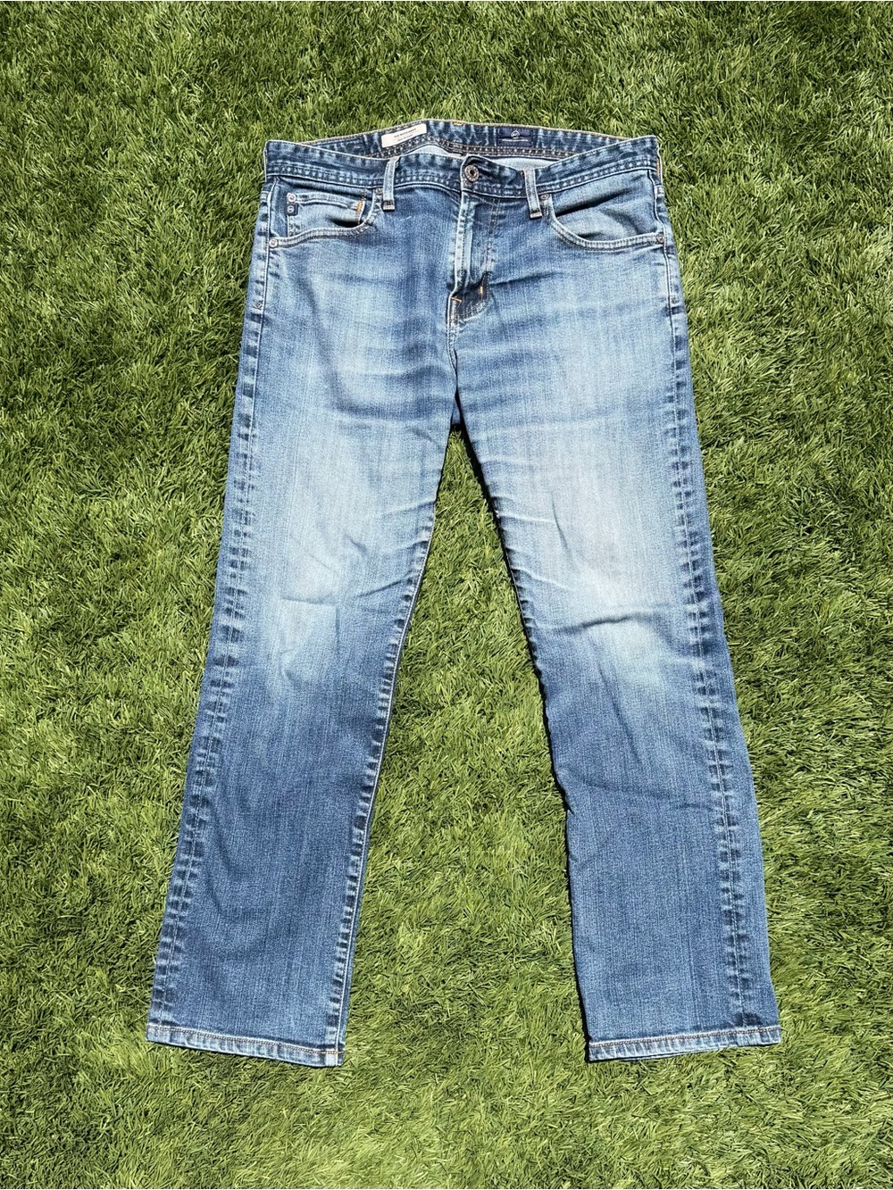 Men's AG Adriano Goldschmied "The Matchbox" Slim Straight Jeans 33 in Light Wash